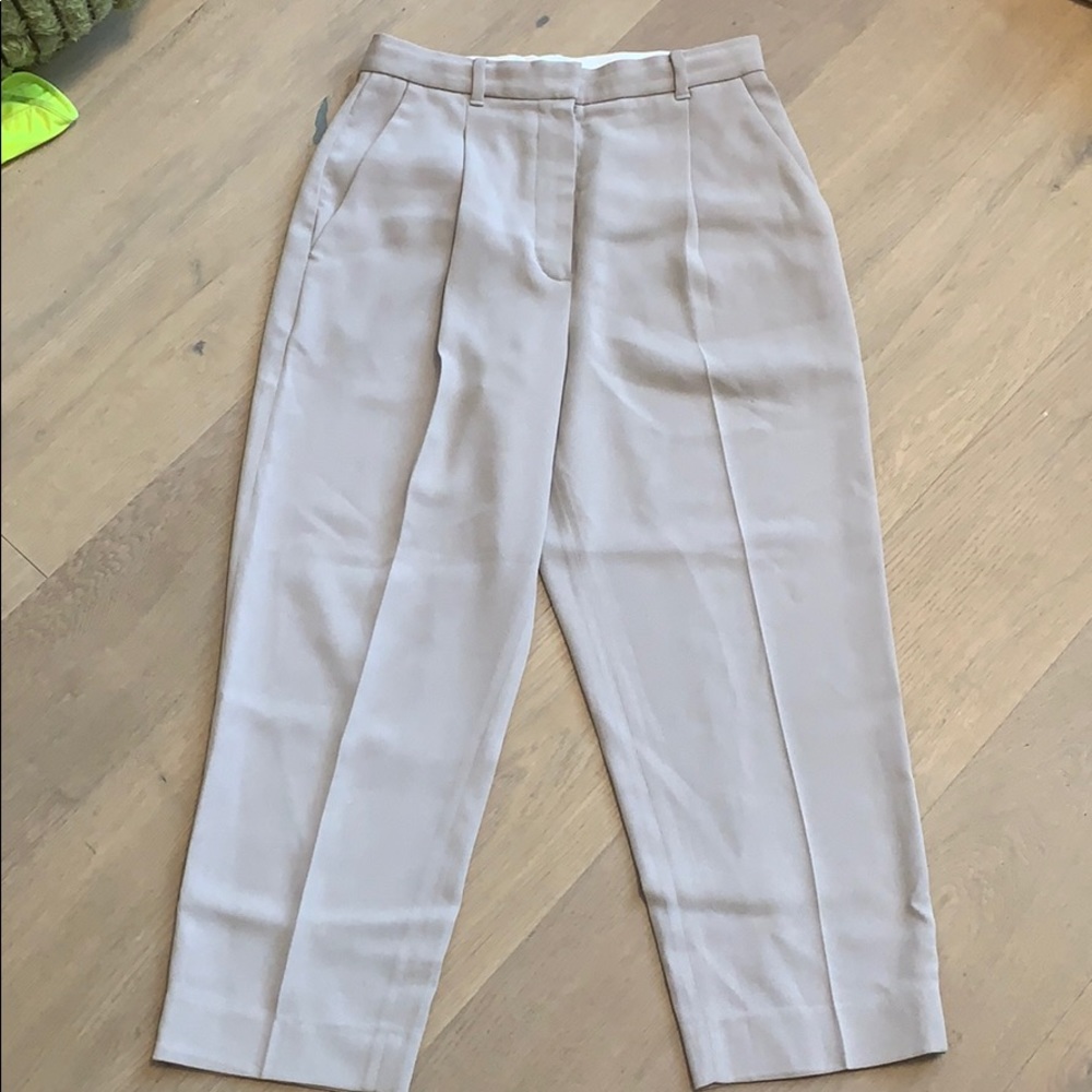 Aritzia Wilfred 6 grey/beige cropped dress pants